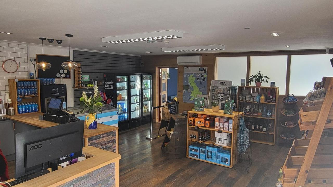 Honeycomb Lodge - Holiday Home 5 Min From Padstow Luaran gambar