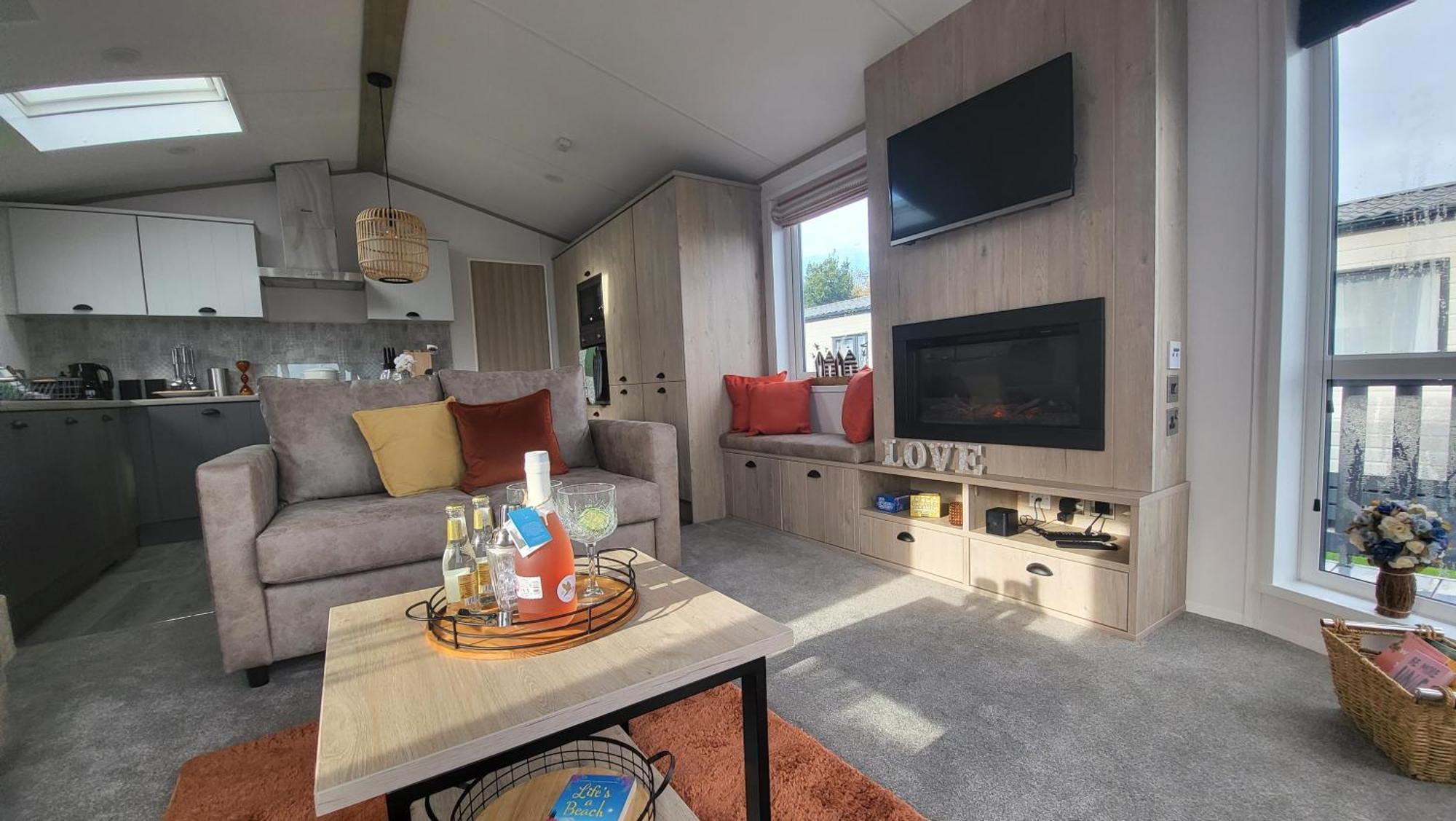 Honeycomb Lodge - Holiday Home 5 Min From Padstow Luaran gambar
